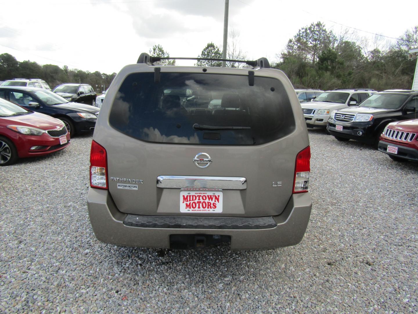 2007 Gray /Tan Nissan Pathfinder LE 2WD (5N1AR18U27C) with an 4.0L V6 DOHC 24V engine, Automatic transmission, located at 15016 S Hwy 231, Midland City, AL, 36350, (334) 983-3001, 31.306210, -85.495277 - Photo#6